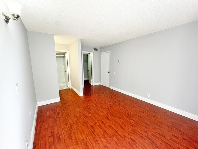 Photo - 4457 Treehouse Ln