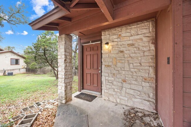 Photo - 6904 Rifle Bend