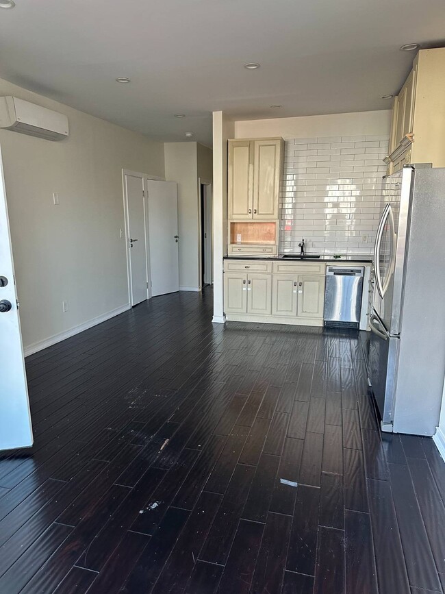 Photo - 560 Fountain Ave Unidad 1