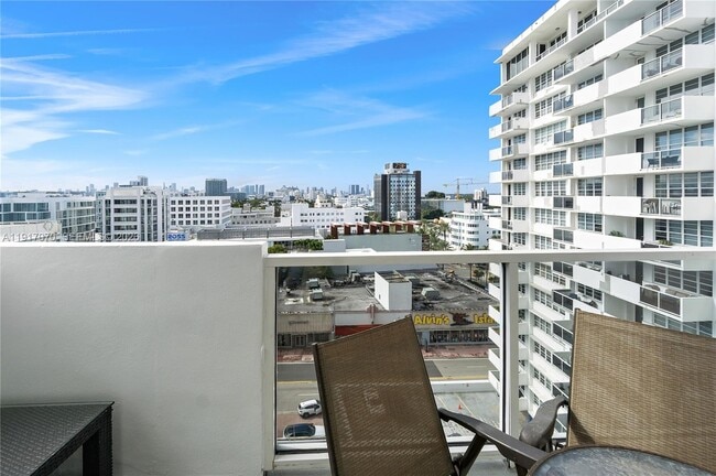 Building Photo - 100 Lincoln Rd Unit 1122