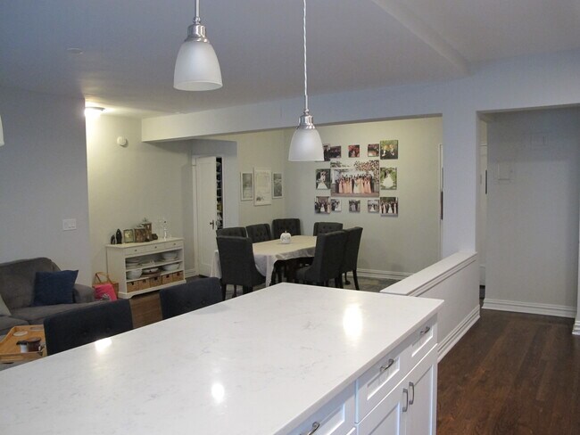 Photo - 70 Strawberry Hill Ave Unit 5-2c