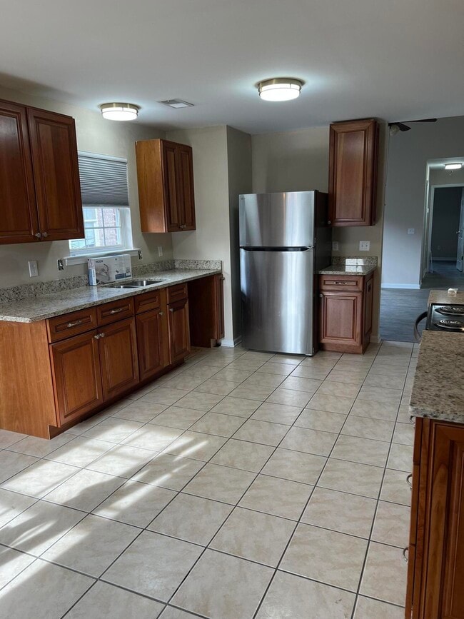 Photo - 601 Sherard Cir