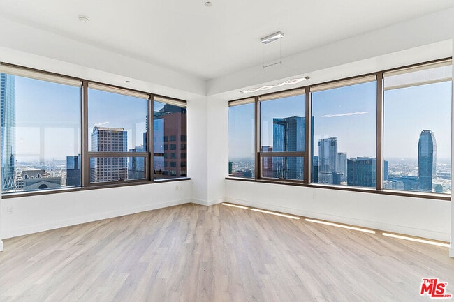 Photo - 1100 Wilshire Blvd Unit 3011