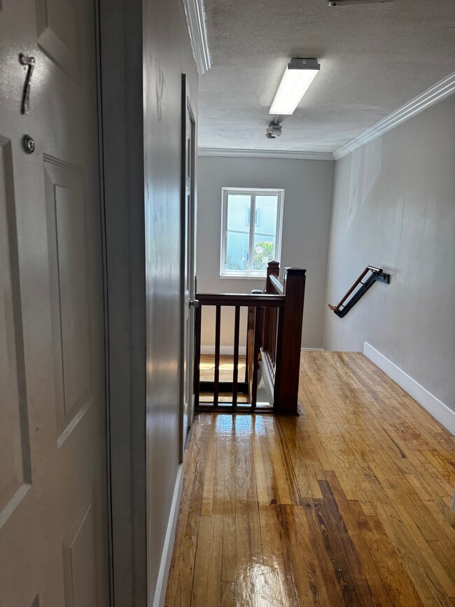 Photo - 7928 Harding Ave