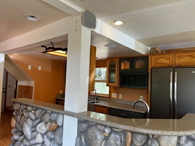 41204 Purdy Ln