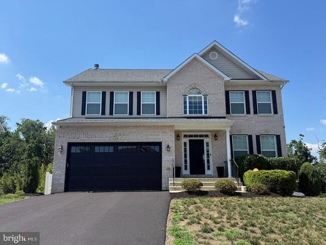 Building Photo - Beautiful, spacious colonial available for rent July 31st!