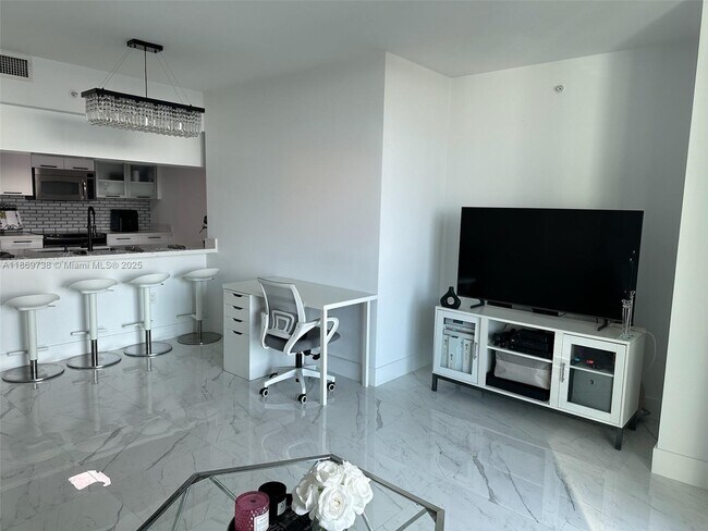 Photo - 1800 N Bayshore Dr Unit 3702