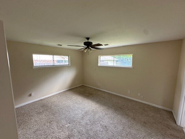 3900 Aggie Dr