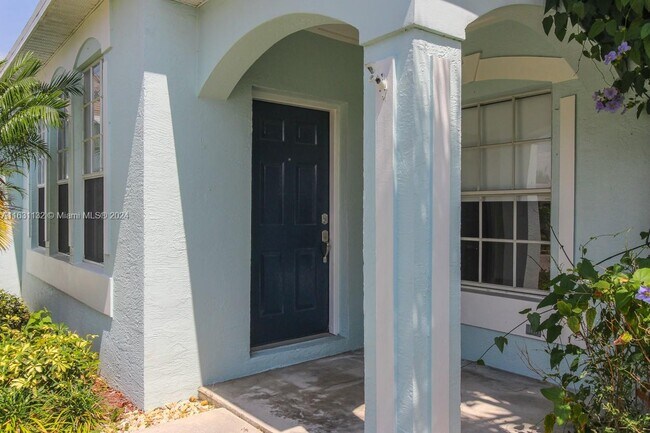 Photo - 6083 Lauderdale St