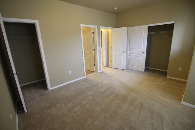 Photo - SOUTH SALEM Condo 3 Bedroom 3 Bath - $500 OFF YOUR MOVE IN