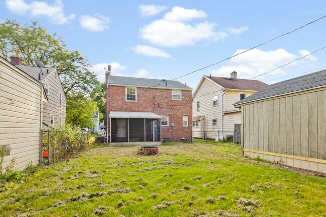 Photo - 3836 Woodmont Rd