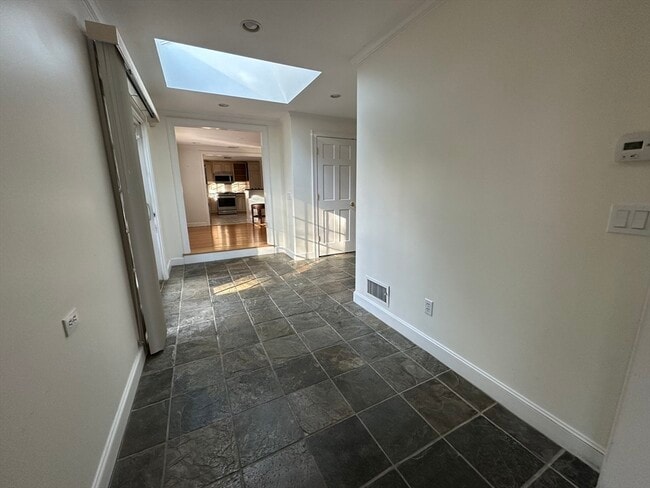Photo - 757 Wellesley St