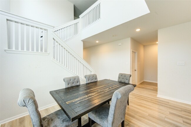 Photo - 20951 New Proper Dr