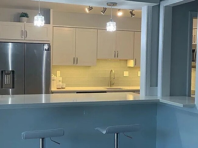 Photo - 20 Hammond Pond Pky Unit 206