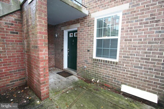 Building Photo - 3924 Chesterwood Dr