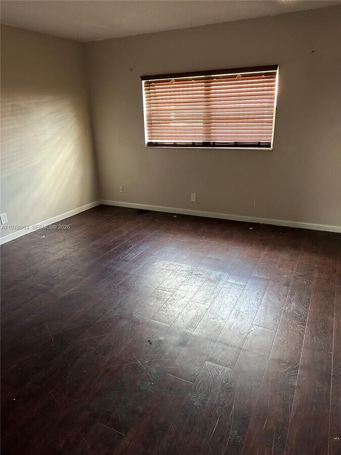 Photo - 5223 NW 27th St