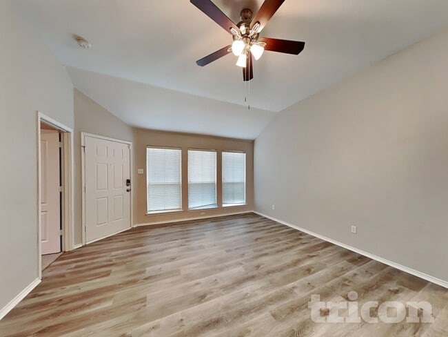 Photo - 1214 Crooked Creek Ct