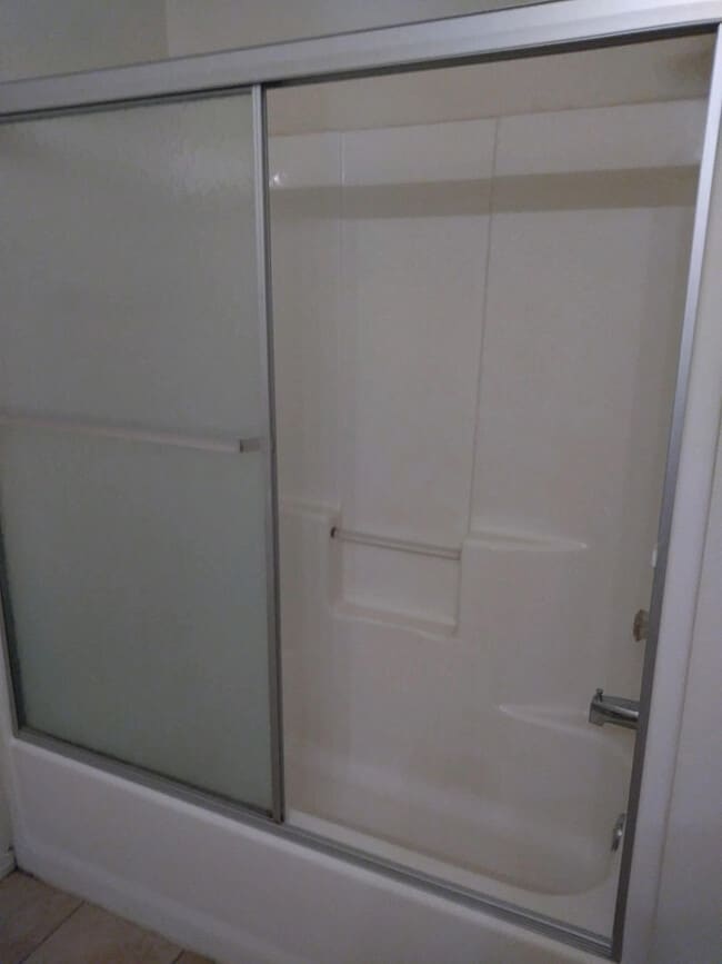 Photo - Spacious 2 bedroom in great community Unit 204