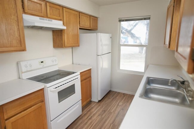 Photo - 8804 Piney Point Dr