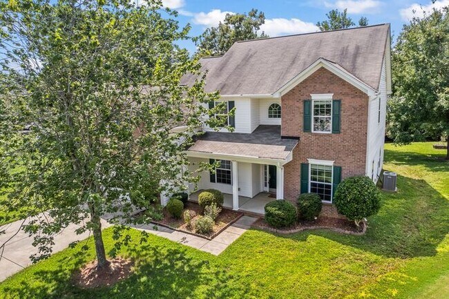 Photo - Spectacular Spacious Home In Indian Trail!