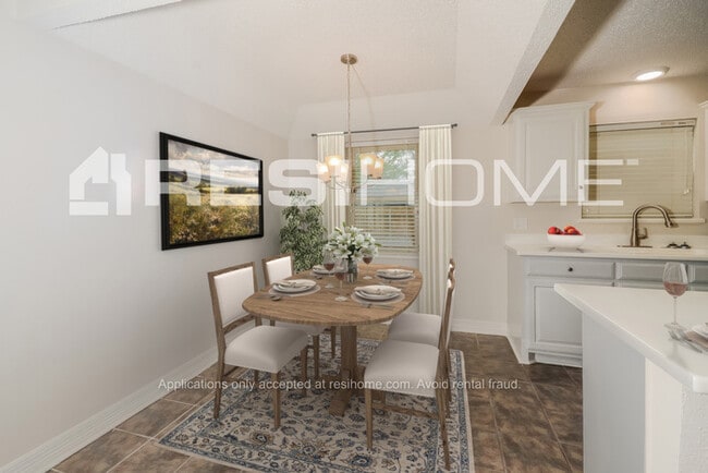 Photo - 1008 N 4th St