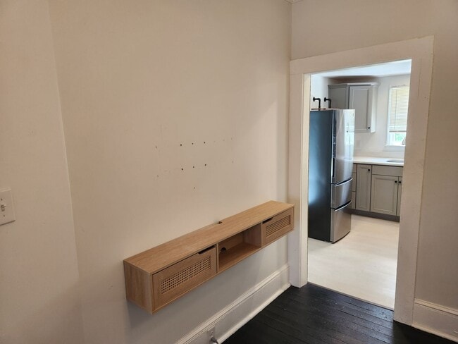 Photo - Charming Railroad-Style Townhouse Near Forsyth Park & Starland
