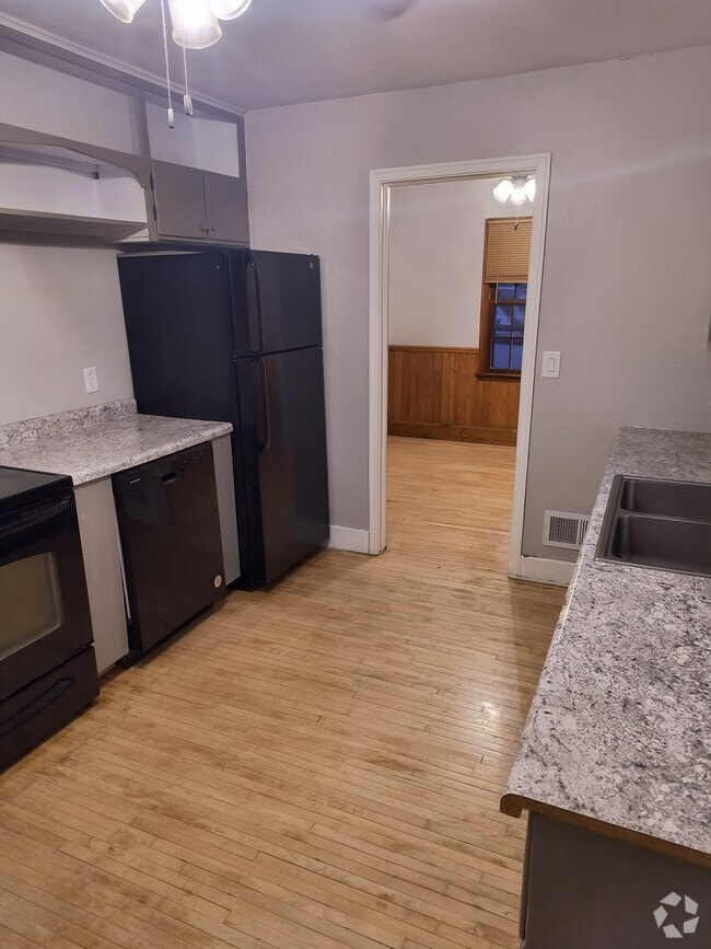 Building Photo - 424 Independence St Rental