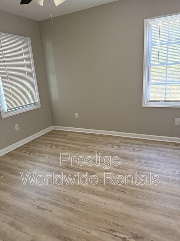 Photo - 3115 Meade St