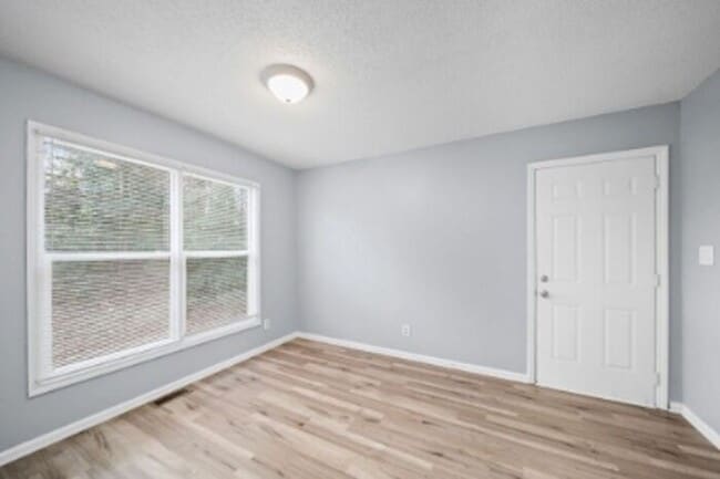 3 Bedroom 1 Bath Home - Recently Refreshed