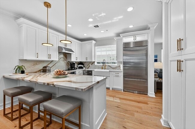 Photo - 121 Lily Ln