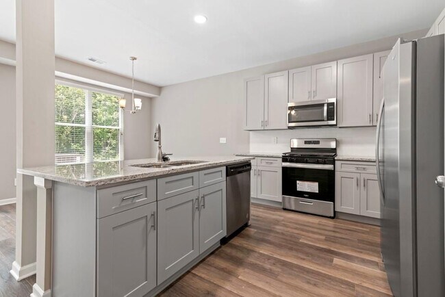 Photo - 1010 Valley Rock Dr