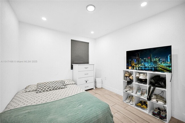 Photo - 6501 SW 4th St Unit B