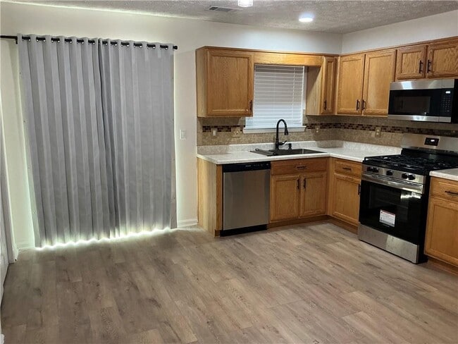 Photo - 3127 Fields Dr