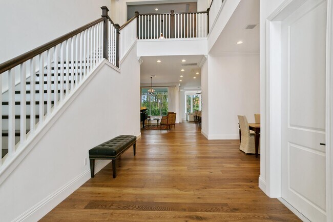 Photo - 1098 Faulkner Ter