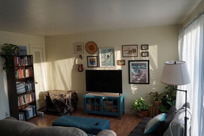 Photo - Turnkey Furnished 3BR/1BA Townhouse