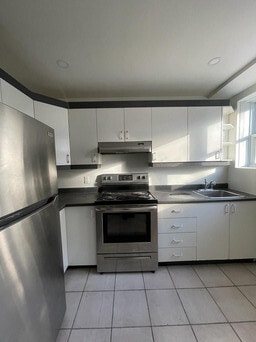 Photo - 2090 Wellington