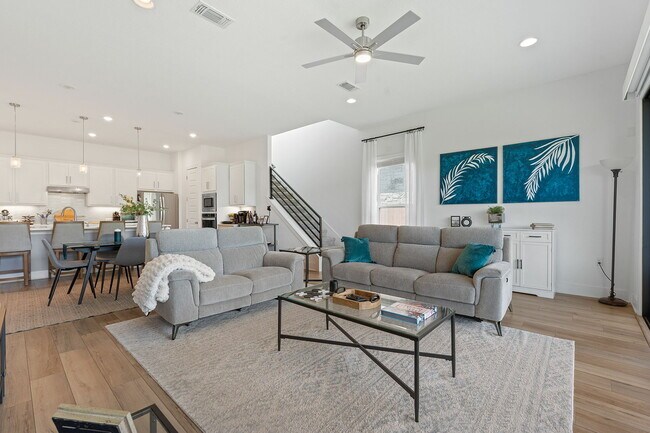 Photo - 16913 Adoro Dr