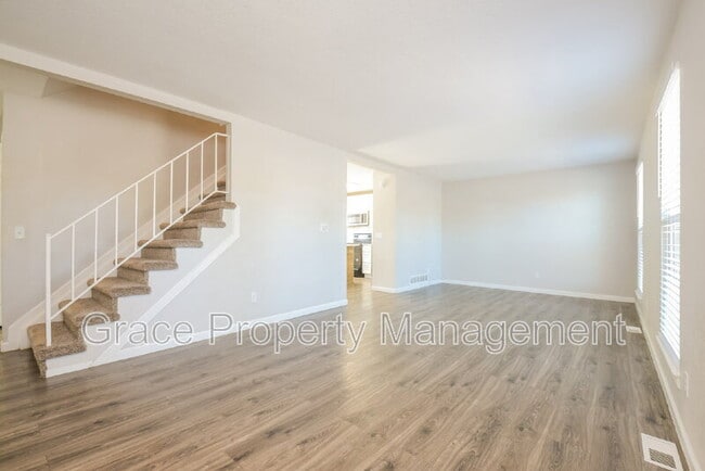 Photo - 9371 Bellaire Dr