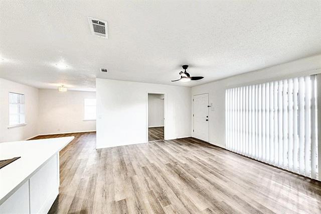 Photo - 2322 San Paula Ave