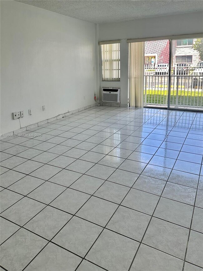 Photo - 7920 East Dr Unit 11