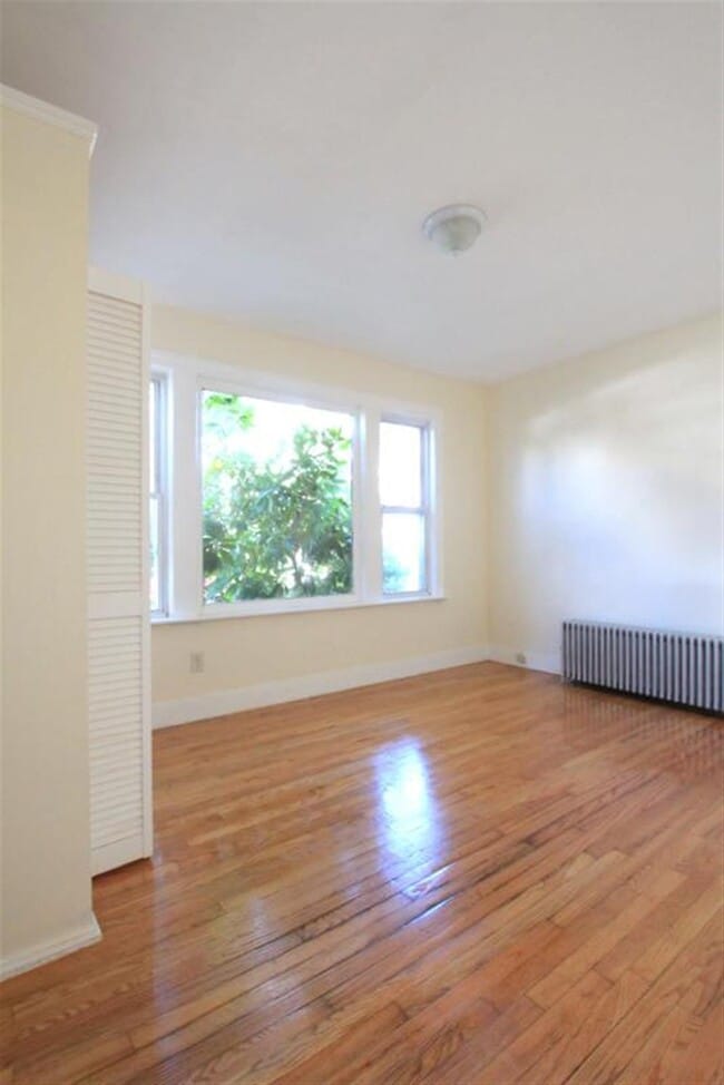 Photo - 569 Main St Unit 569