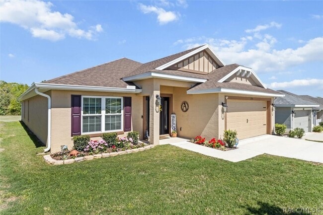 Building Photo - 615 W Rexford Dr