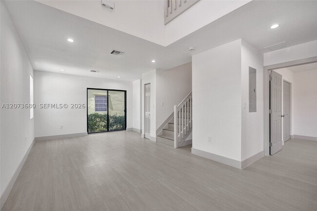 3053 NW 59th St