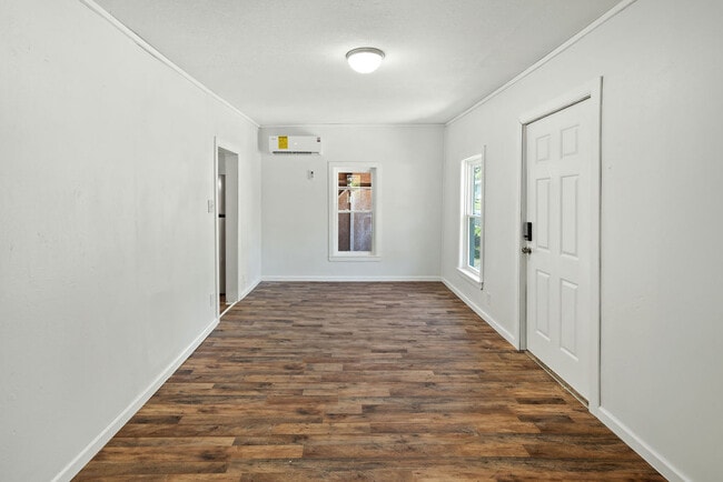 Photo - 2706 Quincy St