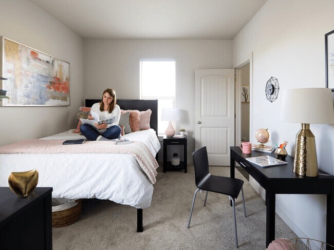 2345 S 11th Ave Unit 209