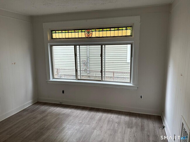 Photo - 88 Waldorf Ave