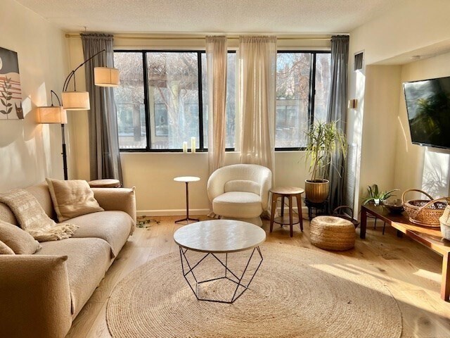 Photo - 1731 Beacon St Unidad 4