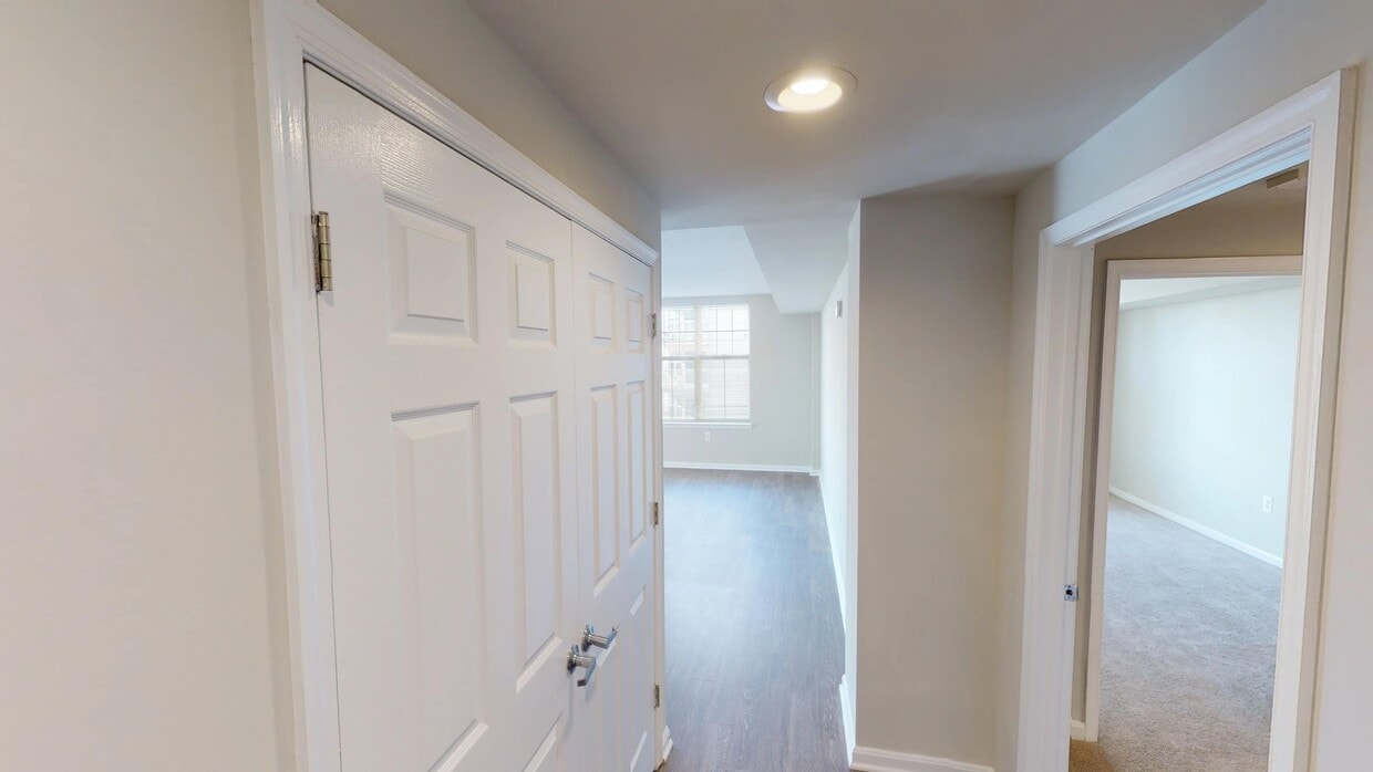 Photo - The Redwood Apartments
