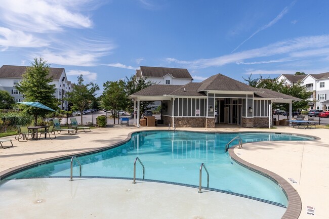 Building Photo - Creekside at Greenlawn Apartment Homes