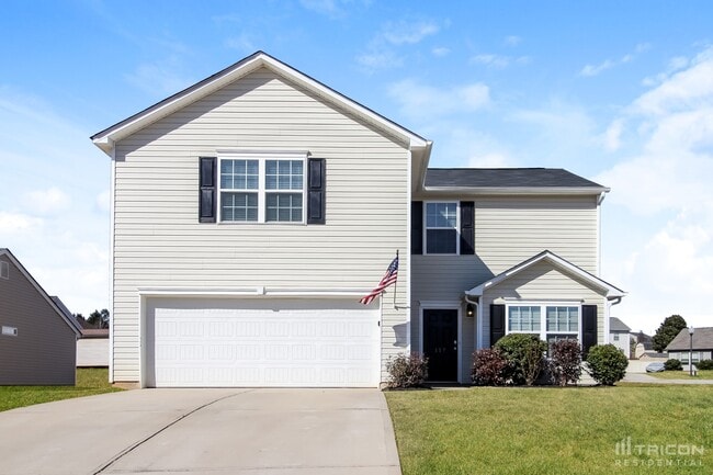 Building Photo - 117 Vermillian Dr